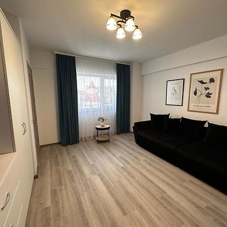 Luxury Studios Blvd. G. Enescu スチャヴァ エクステリア 写真